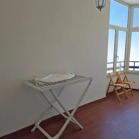 Sky Apulia Con La Vista Sul Mare